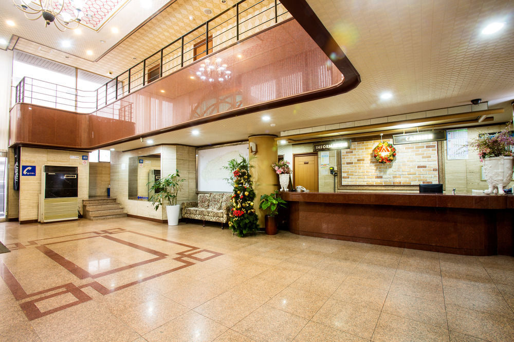 Alps Hotel Jeju Exterior photo